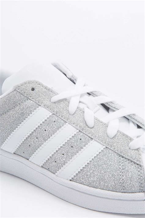 damen adidas originals superstar glitter trainer in schuhe weiß silber|Adidas Superstar.